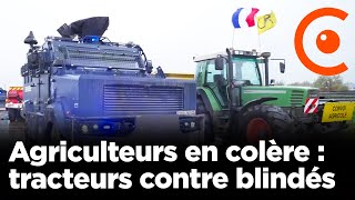 REPLAY – Agriculteurs évacués par les blindés de la Gendarmerie à la centrale Leclerc à Beychac [upl. by Ahsitan144]