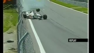 F1 Montreal 2001  Jacques Villeneuve Crash [upl. by Barayon]