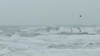 Onde alte e mare in tempesta le immagini del maltempo alle porte di Venezia [upl. by Ziana264]