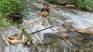 FULL VIEO 30 days of orphan boy khai making fish traps to sell ancient fish catching technique [upl. by Alak]