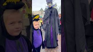 Maleficent meets an admirer disney halloween maleficent disneylandparis disneyland villain [upl. by Ycnahc]