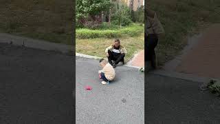 Cute Baby Helped The Old Man Who Fell Down And Picked Up His Things funny fatherhoodmoments cute [upl. by Eeralih]