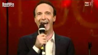 Benigni canta le proprietà di Berlusconi  Fazio vieni via con me [upl. by Eleanor5]