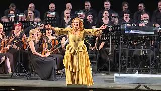 Lapplauditissimo ritorno di Manon Lescaut al Festival Puccini [upl. by Zapot]