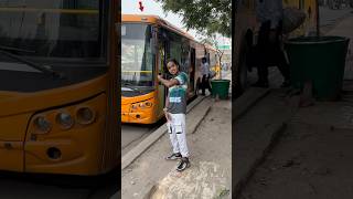 Safar Ke Liye Kon Sa Wahan Best Hai 🤔 minivlog vlog bus metro travel ￼ [upl. by Elli]