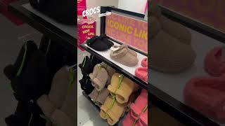 CROCS OUTLET CROCS CLASSIC COZZZY COZY SLIPPER crocs crocsclogs crocsoriginal [upl. by Burner570]