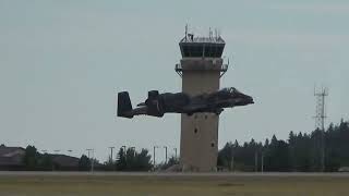 A10 Thunderbolt II at Fairchild AFB Skyfest [upl. by Sualkcin]