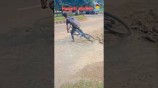 Local student😂 sasta student⚡ padanti student 👨‍💼shorts cyclestunt cycle cyclevideo stunt 😱🤔 [upl. by Girvin]