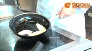 Video Ricetta Filetto di Orata con Cipolle allAgro e Patate al Nero di Seppia [upl. by Lamp617]