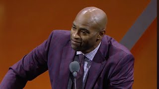 Kobe Bryant’s Unexpected Words That Made Vince Carter Retire [upl. by Ralleigh681]