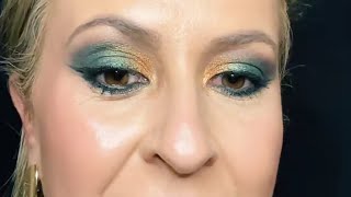 “Maquillaje de Ojos Esmeralda y Dorado ¡Impacta con este Look Glamuroso” [upl. by Yonatan76]