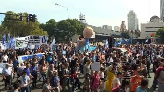 Argentine  manifestation antiavortement à Buenos Aires । AFP Images [upl. by Natalee]