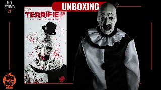 TRICK OR TREAT STUDIOS  Terrifier  Art the Clown  Unboxing [upl. by Hilaire]