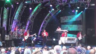 Paul Revere and the Raiders at Epcot [upl. by Elwaine]