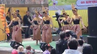 Thai Classical Kinnari Dance Sash Chatri  Southern Part of Thailand [upl. by Lydell]