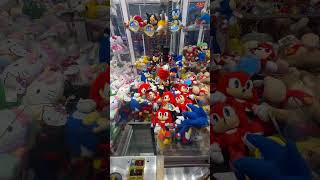 How YOU can tell when a Claw Machine is RIGGED viralvideo trending fyp foryou clawmachine [upl. by Naillimxam]