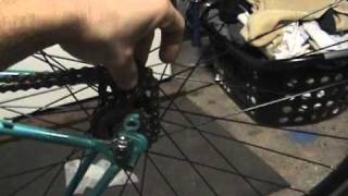 How to removeinstall a fixie cog without a chainwhip rotafix [upl. by Serra]