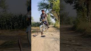 Oye hoye motor cycle saanp ke bilkul pas Aa kar ruka [upl. by Kessler]