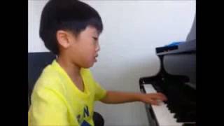 Piano Prodigy Tsung Tsung plays bumblebee [upl. by Hairu]