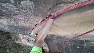 Trad climbing Psychopath 18 at Mount Piddington Blue Mountains [upl. by Otto123]