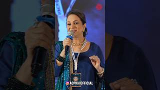 Bushra Ansari entertains the youth with a Pashto song ‘Shinwari lawangeena’ at PLF Quetta [upl. by Nomor883]