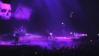 Buried Alive  Avenged Sevenfold  Live  Wembley 11213 Zacky breaks guitar [upl. by Canon]