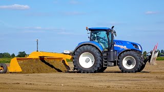 Field leveling  New Holland T7290HD amp Challenger MT 765C  M van Gastel kilveren [upl. by Witherspoon]