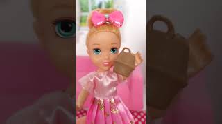 Elsie Learns to Give Way dolls youtubecreatorcommunity giveway [upl. by Atteynot736]