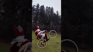 Nikolaustag in Österreich 🎅👺🚴 😂 schaut selbst nikolaustag nikolaus krampus mtb funny video [upl. by Hgielsa276]