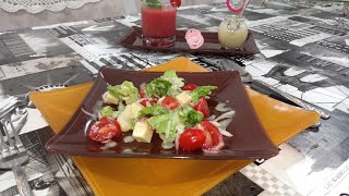 سلطة منعشة و سر الصلصة المرافقة 👌😋😋🥗Salade verte avec sauce vinaigrette [upl. by Ellertnom206]