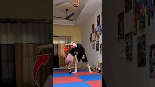 Muay thai elbow blow  muaythai wushu tutorial ufc champion mma [upl. by Mccurdy11]