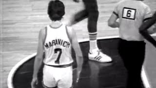 Pete Maravich scores career high 68 points  February 25 1977 vs Knicks [upl. by Loraine]