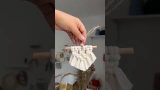 Mini tapiz de macramé 🧵macrametutorial [upl. by Arabella]