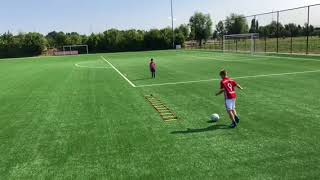 Warming up met aanname dribbelen kappen passen en loopladder [upl. by Dunning]