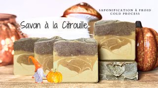 Savon à la poudre de Citrouille 🎃 en saponification à froid  DIY [upl. by Wolford]