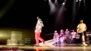 Michael jackson this is it  Wanna Be Starting Something [upl. by Annehs960]