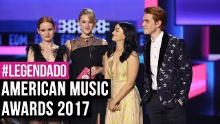 LEGENDADO Camila Mendes Lili Reinhart Madelaine Petsch e KJ Apa no AMAs 2017 🏆 [upl. by Dublin420]