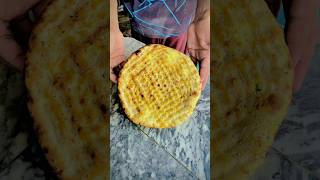 Sahiwal ka kulcha Tak walk🧇🥞🥰👈 food bilalkabeer streetfoodrecipes recipe Subscribe My canal [upl. by Goeselt]