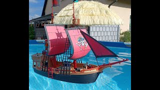 Playmobil Piratenschiff Modell 70411 im Intex Pool  Playmobil Pirates Ship 70411 swimming in pool [upl. by Tempest521]