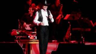 Engelbert Humperdinck  Im On Fire  Kiev Ukraine 24092009 [upl. by Airdnaxila]