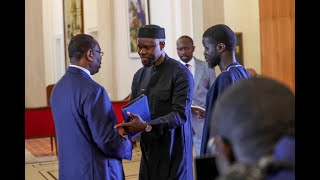 Palais  Le Président Macky Sall a reçu son successeur le Président Bassirou Diomaye Faye [upl. by Islaen]