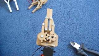 My robotic servo gripper first test [upl. by Enedan161]