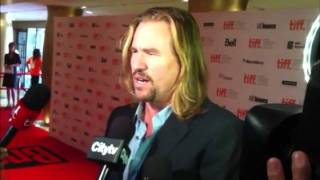 Val Kilmer tries to explain acting to a TV reporter [upl. by Keelby]