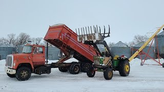 8V71 trucking seed barley army is back together and Amanda pushes snow with the 835 [upl. by Lema]