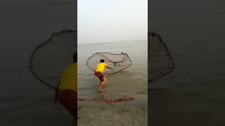 how to throw a cast net short [upl. by Maya]