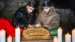 OUIJA BRETT CHALLENGE AUF EINER HEXENBURG [upl. by Borden]