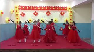 Aastha Chandra school danceviralvideo funny tranding child dancebijali girane main to aayi [upl. by Araiet]