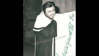 Luciano Pavarotti  Una vergine un angel di Dio  La Favorita Live Met 11 Mar 1978 [upl. by Ateloj]