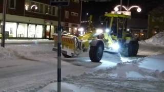 Veekmas FG 2327S amp Volvo L70C Isrivning  iceremoval Snöröjning snowclearing [upl. by Minny]