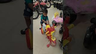 Cycle le hi lenge😜😃🥰😘👌shortvideo cute viralshortsfunny ytshorts adorabletashu [upl. by Ahsinauq]